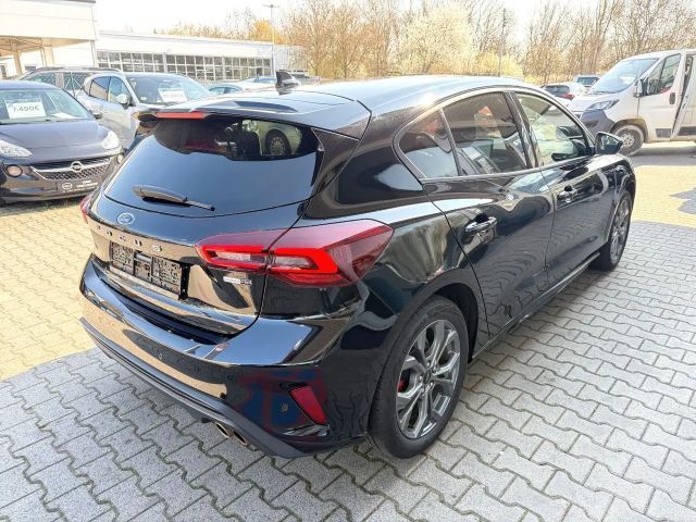 Ford Focus Limited ST Line
