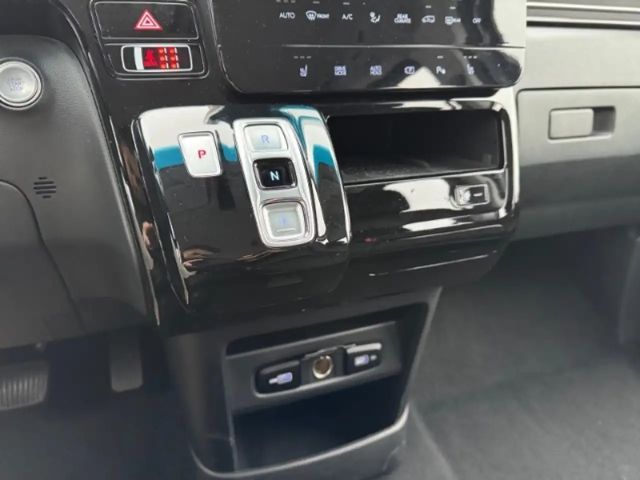 Hyundai Staria Trend