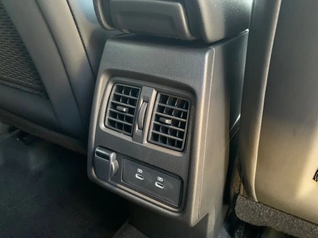 Mitsubishi ASX 1.6 HEV INTRO EDITION #LED+SHZ+2-Farblack#