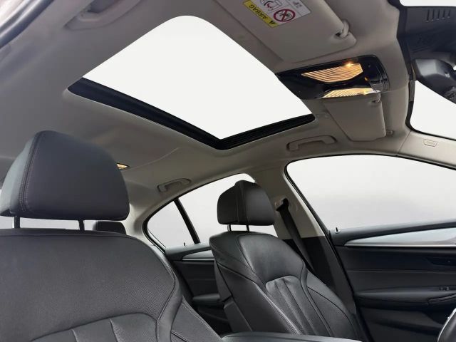 BMW 545 545e Sedan xDrive