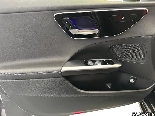 Mercedes-Benz C 200 AVANTGARDE Sedan