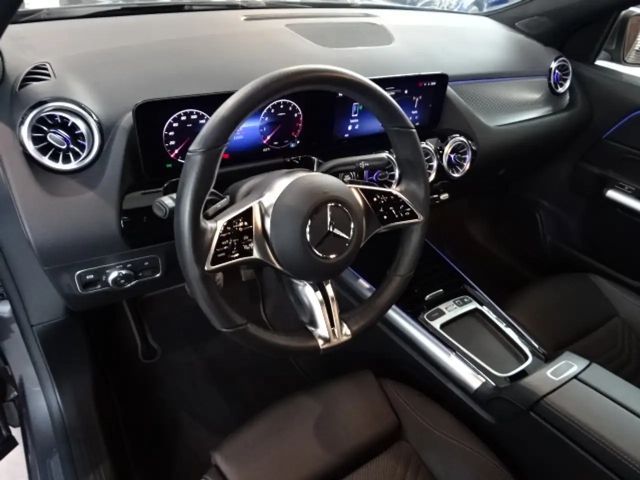 Mercedes-Benz GLA 200 Progressive