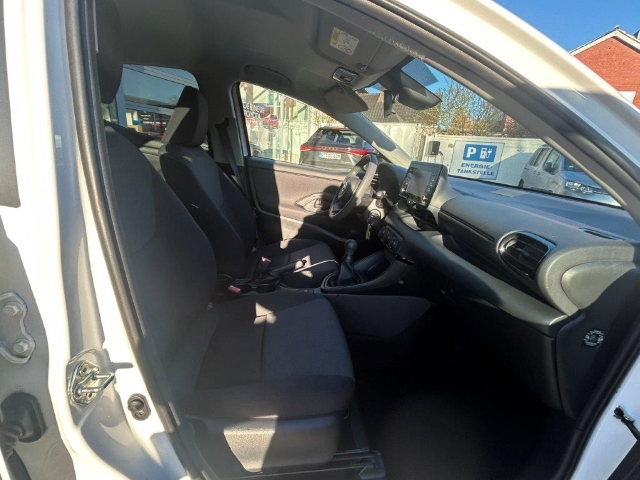 Toyota Yaris 5-deurs Basis