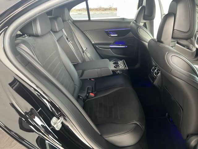 Mercedes-Benz C 300 4MATIC AMG Line Sedan