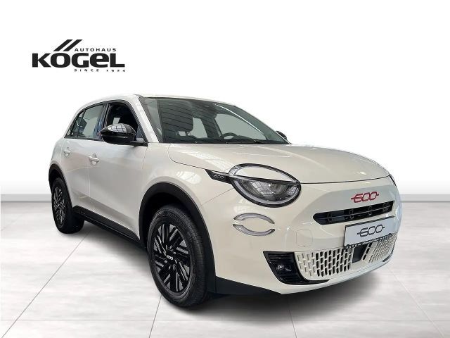 Fiat 600e Elektro RED