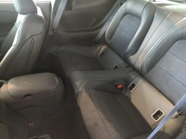 Ford Mustang Fastback GT 5.0 V8