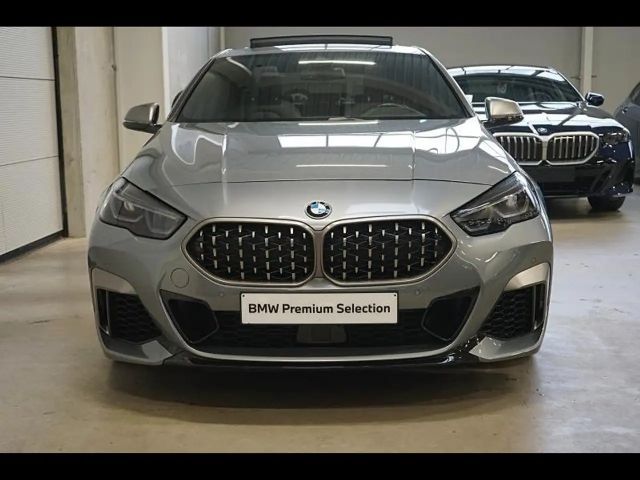 BMW 235 Sedan xDrive