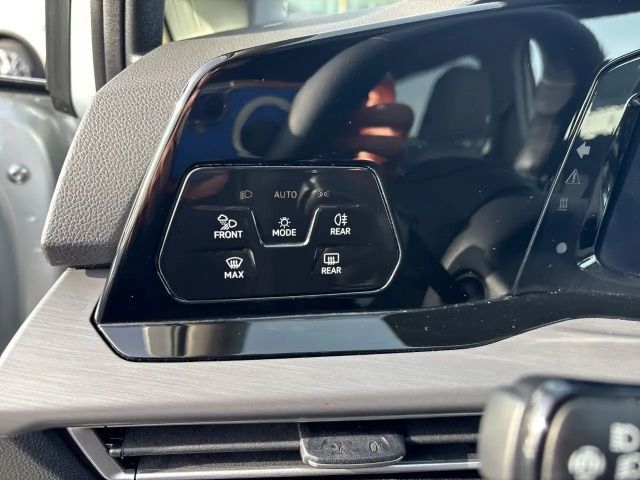 Volkswagen Golf DSG Style