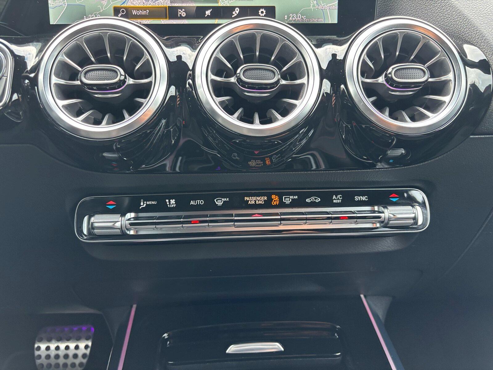 Mercedes-Benz GLA 220 4MATIC AMG Line GLA 220 d