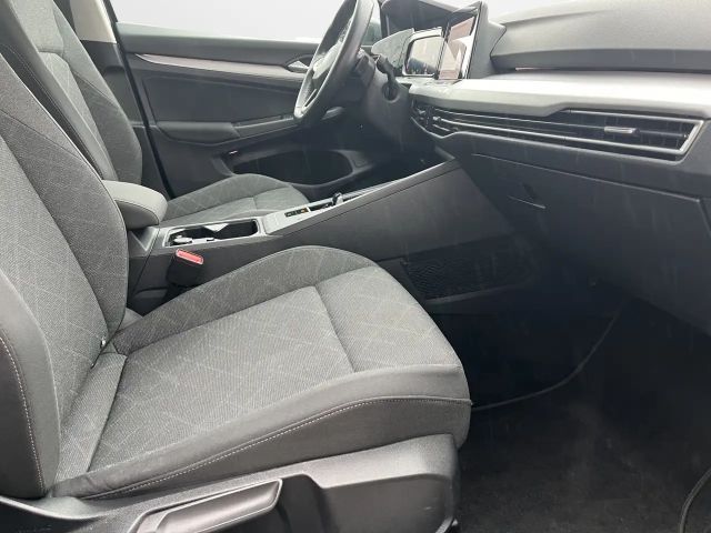 Volkswagen Golf 1.5 eTSI DSG Life