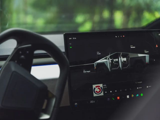 Tesla Cybertruck Cybertruck "foundation series" EU Zulassung