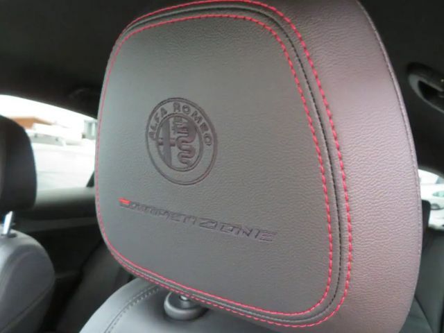 Alfa Romeo Stelvio Q4