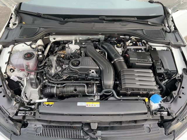 Volkswagen Golf 1.5 TSI Variant