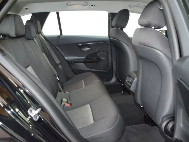 Mercedes-Benz C 220 C 220 d Estate