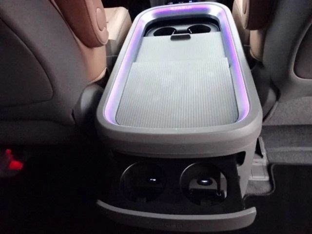 Hyundai Staria Signature Vierwielaandrijving