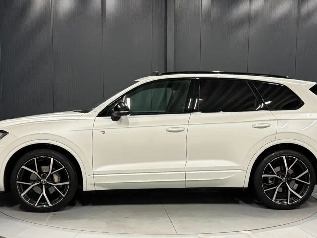 Volkswagen Touareg R-Line Style