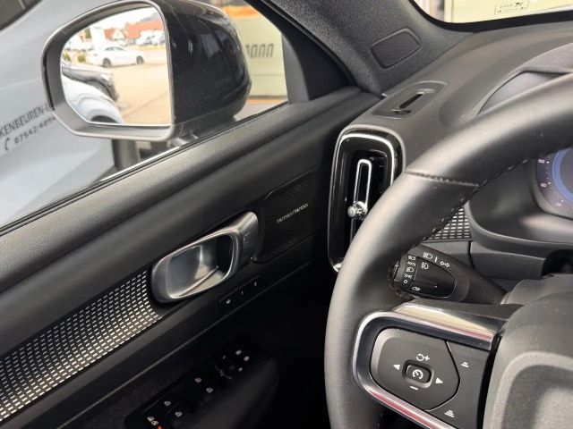 Volvo XC40 B4*Black Edition*NP&#128;57590*Pano*ACC*BLIS