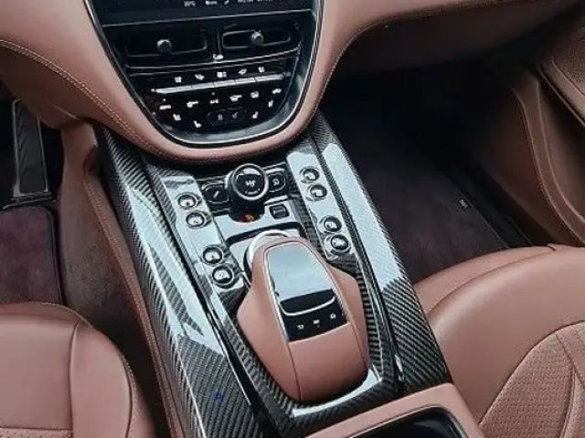 Aston Martin DBX 707/ Standheizung/ Tow Bar/UPE 306€!