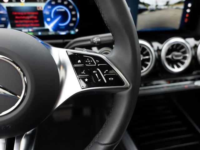 Mercedes-Benz EQA 350 4MATIC Progressive