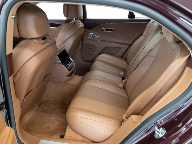 Bentley Flying Spur (MY26) von BENTLEY FRANKFURT