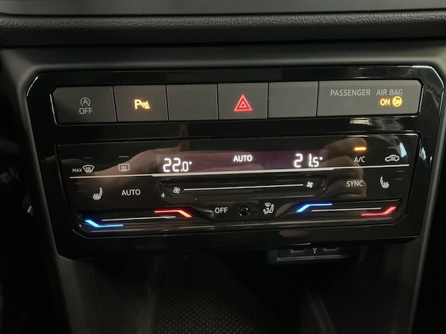 Volkswagen T-Cross TSI Kamera ACC SHZ