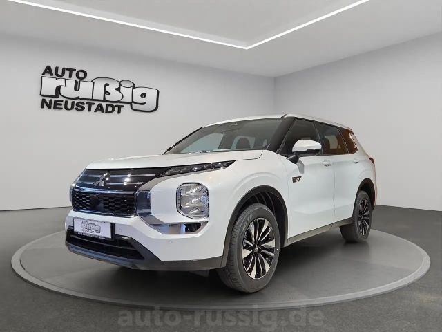 Mitsubishi Outlander 4WD PHEV