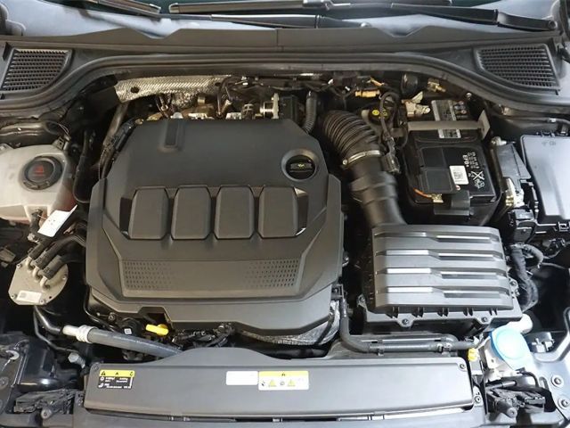 Volkswagen Golf 2.0 TDI DSG Style