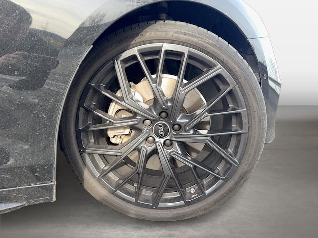 Audi A6 Avant Quattro S-Tronic