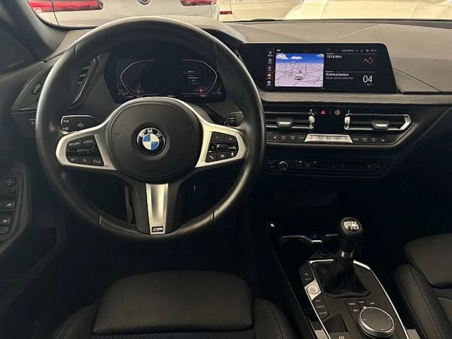 BMW 218 218i Coupé M-Sport