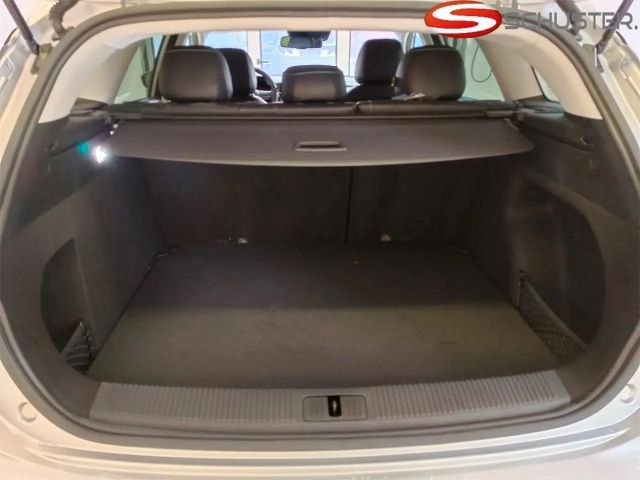 MG MG5 51 kWh EV Luxury Standard range