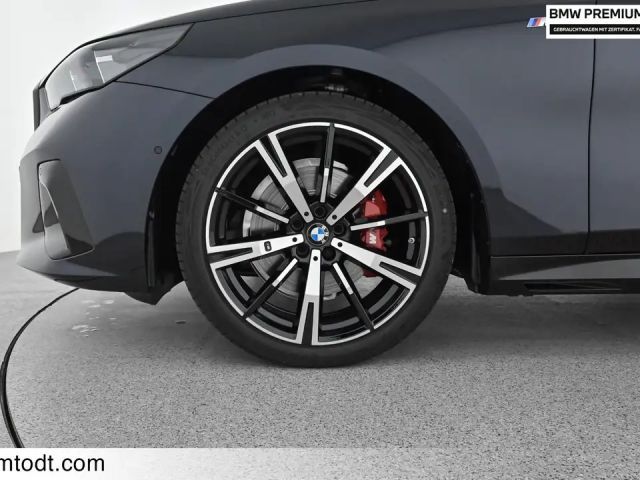 BMW 520 520d M-Sport Sedan xDrive