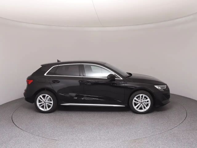 Audi A3 30 TFSI Sedan