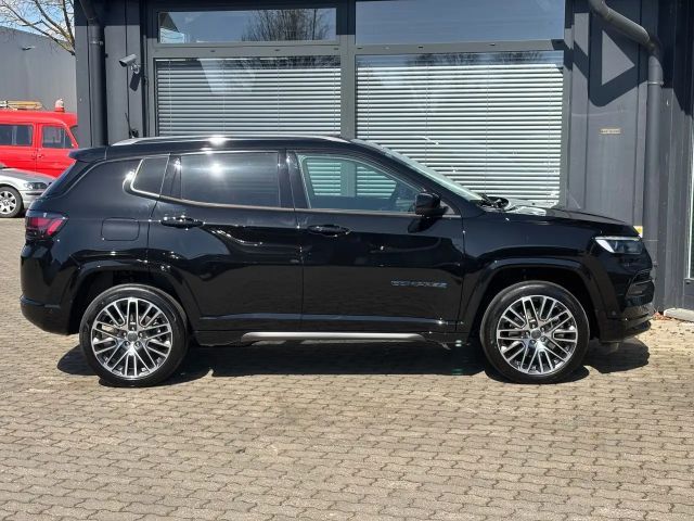 Jeep Compass 4xe Summit