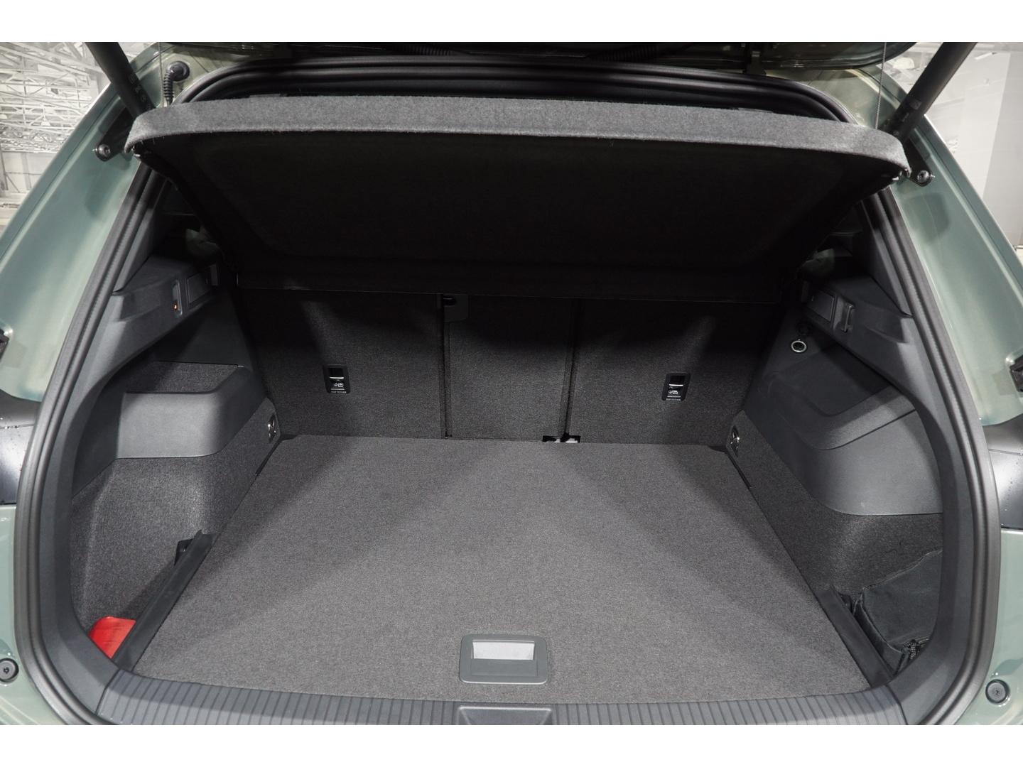 Volkswagen Tiguan 2.0 TSI IQ.Drive R-Line