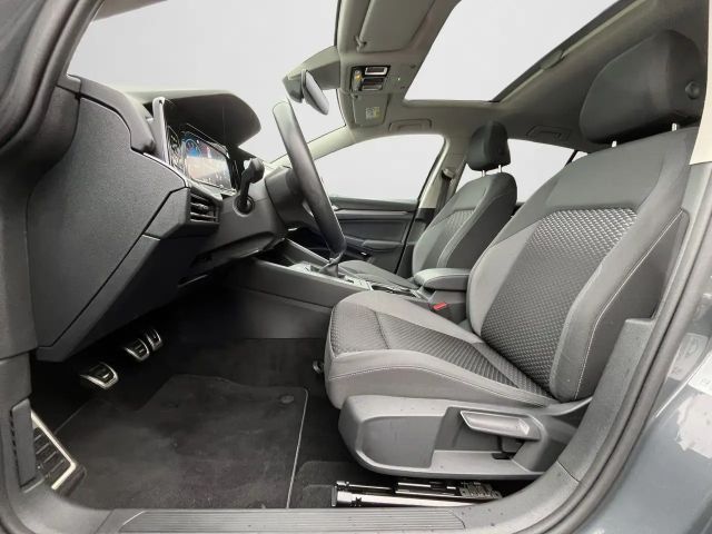 Volkswagen Golf 1.5 TSI Golf VIII