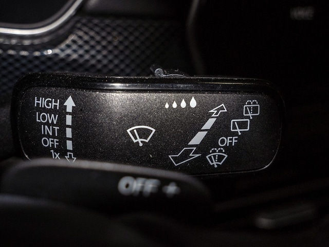 Volkswagen T-Cross 1.5 TSI IQ.Drive R-Line