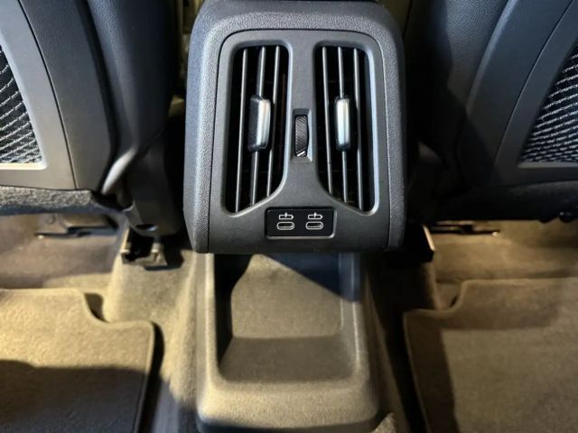 BMW X1 sDr18d Aut.U11 NAV+TEM+SITZH+KOMF+adpLED+SPUR