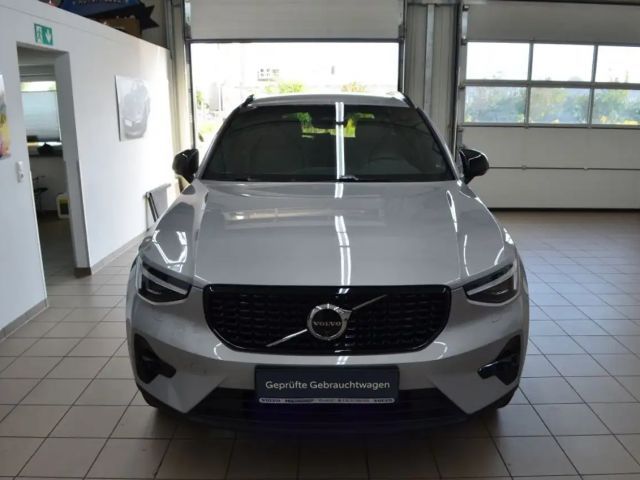 Volvo XC40 Business Dark Plus