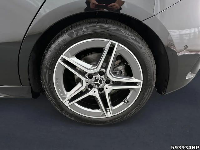 Mercedes-Benz A 200 AMG Line