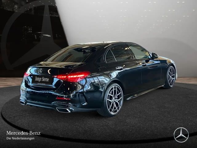 Mercedes-Benz C 200 AMG Line Sedan