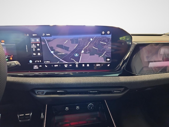 Audi A6 Avant Quattro S-Tronic