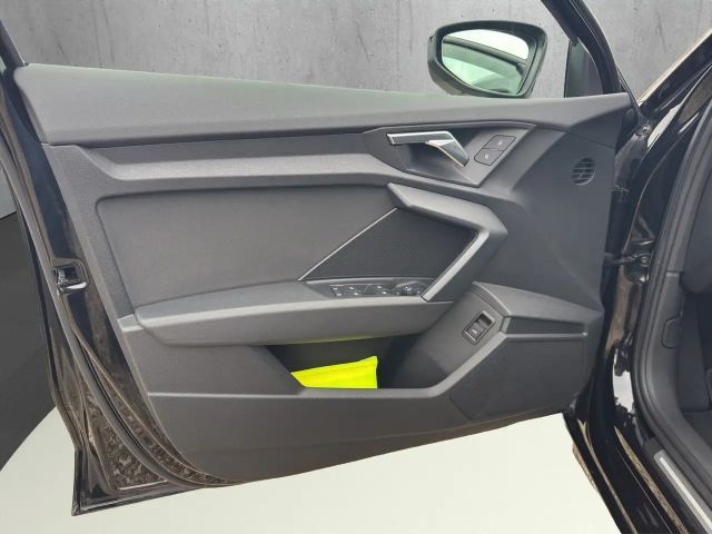 Audi A3 30 TFSI S-Tronic Sedan