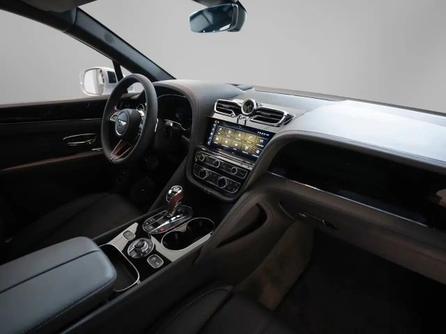 Bentley Bentayga V8