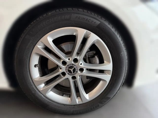 Mercedes-Benz CLA 180 CLA 180 d Shooting Brake