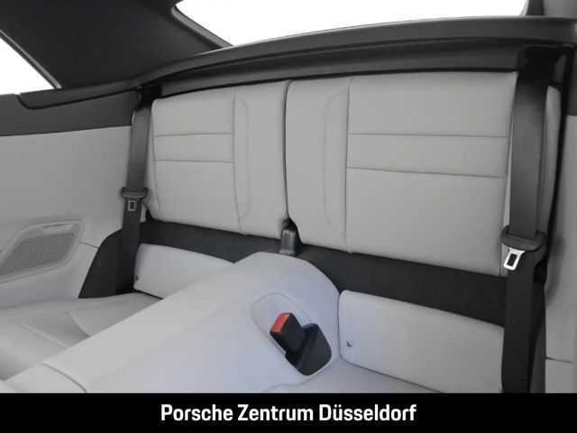 Porsche 992 Cabrio Carrera GTS