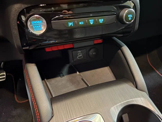 Ford Kuga Plug in Hybrid ST Line X