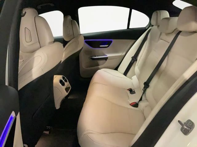 Mercedes-Benz C 180 AVANTGARDE Sedan