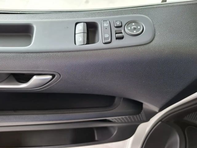 Hyundai Staria Trend