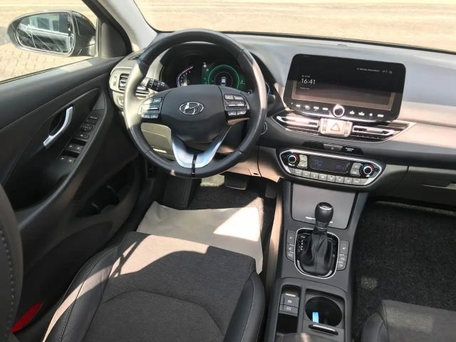 Hyundai i30 Hybrid Prime