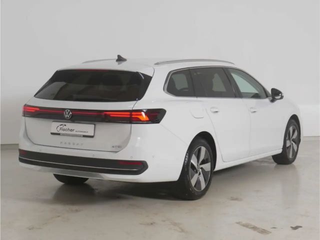 Volkswagen Passat 1.5 eTSI Business DSG
